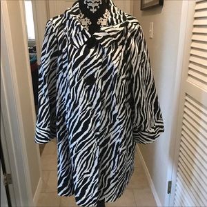 PLUS SIZE ZEBRA JACKET